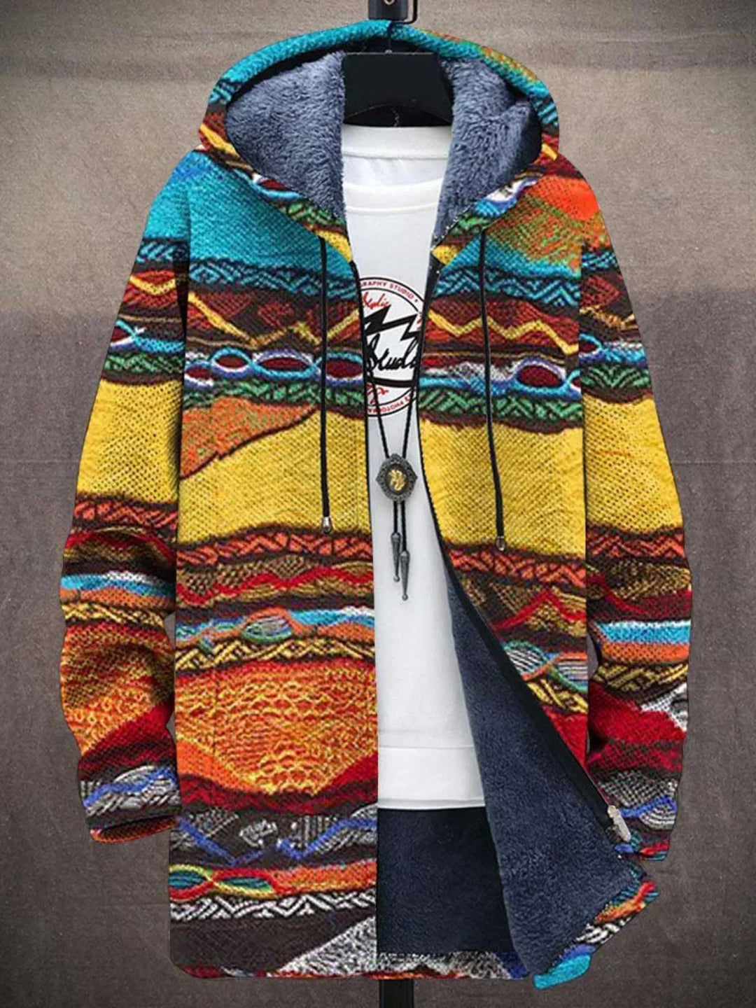 Bronte | Chaqueta con capucha de lujo inspirada en el arte con cremallera