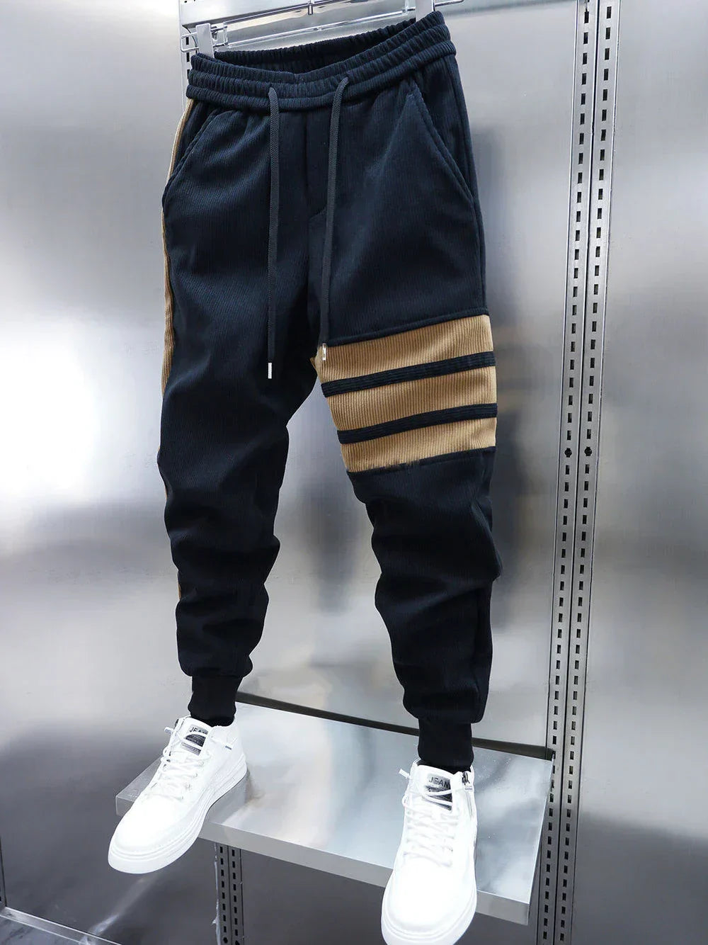 PANTALÓN RELAJADO A RAYAS PATCHWORK